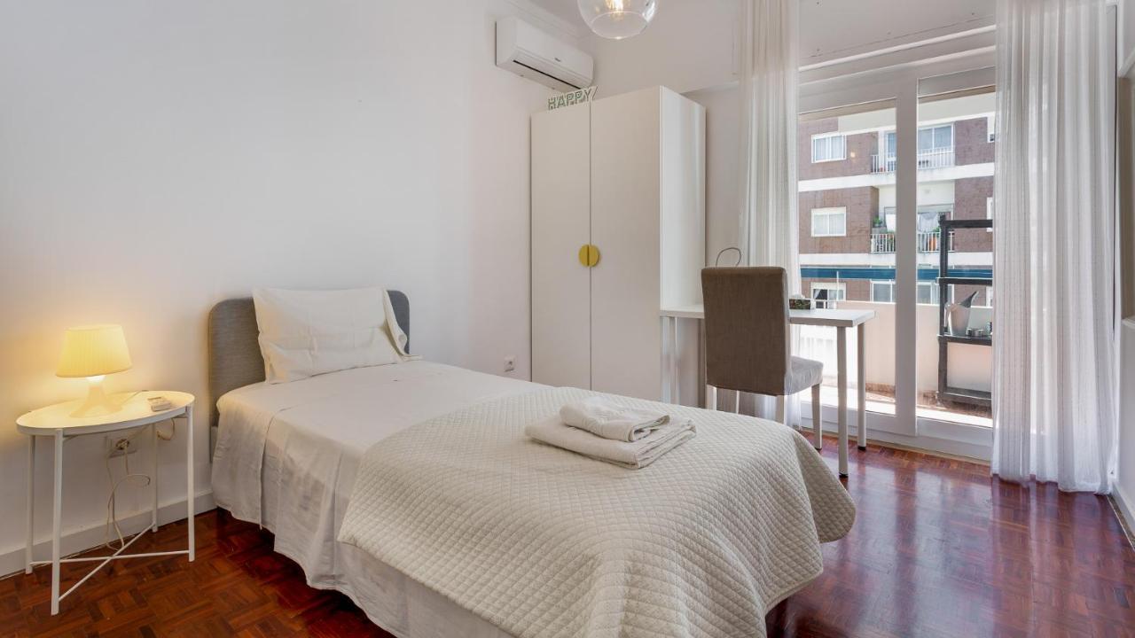 Faro Getaway W/ Big Balcony By Lovelystay ภายนอก รูปภาพ