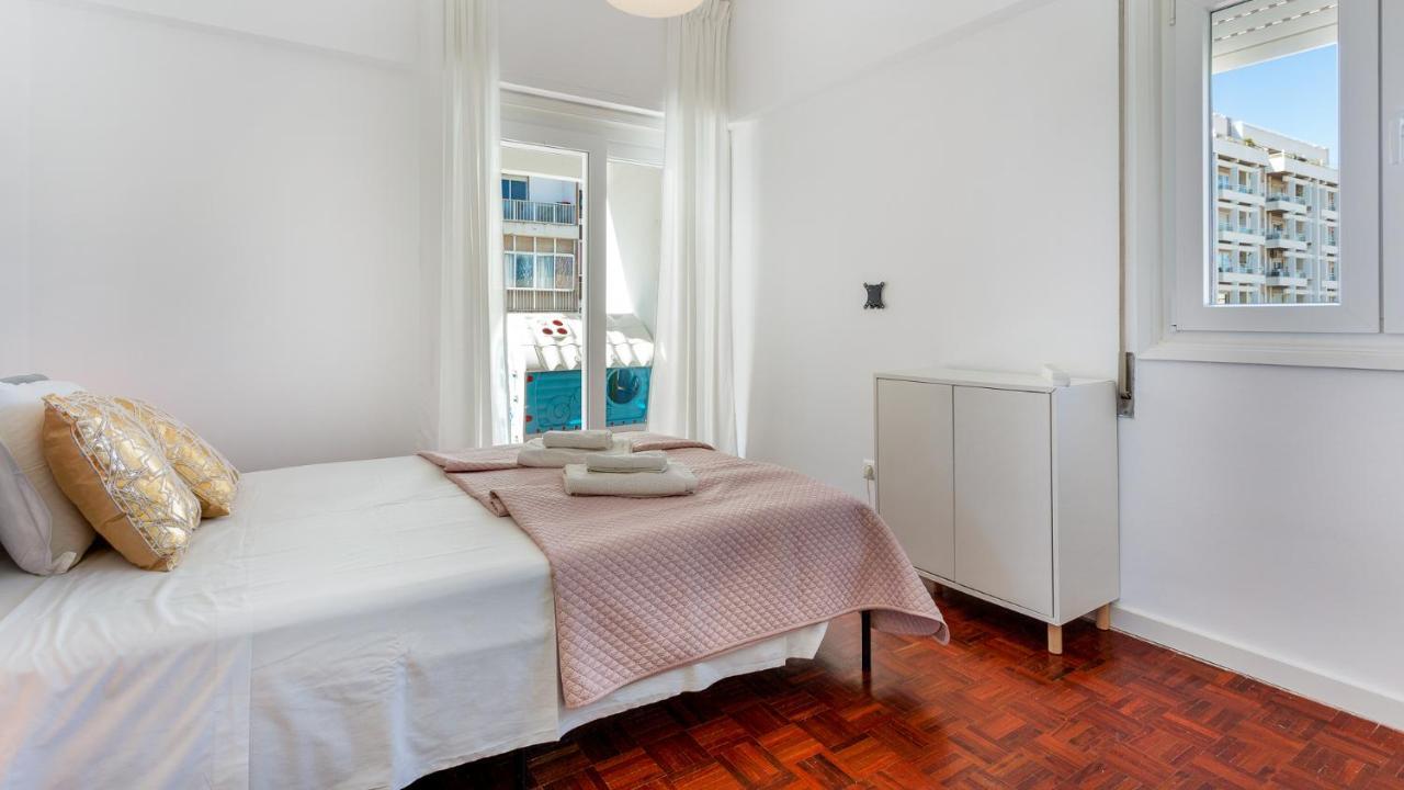 Faro Getaway W/ Big Balcony By Lovelystay ภายนอก รูปภาพ