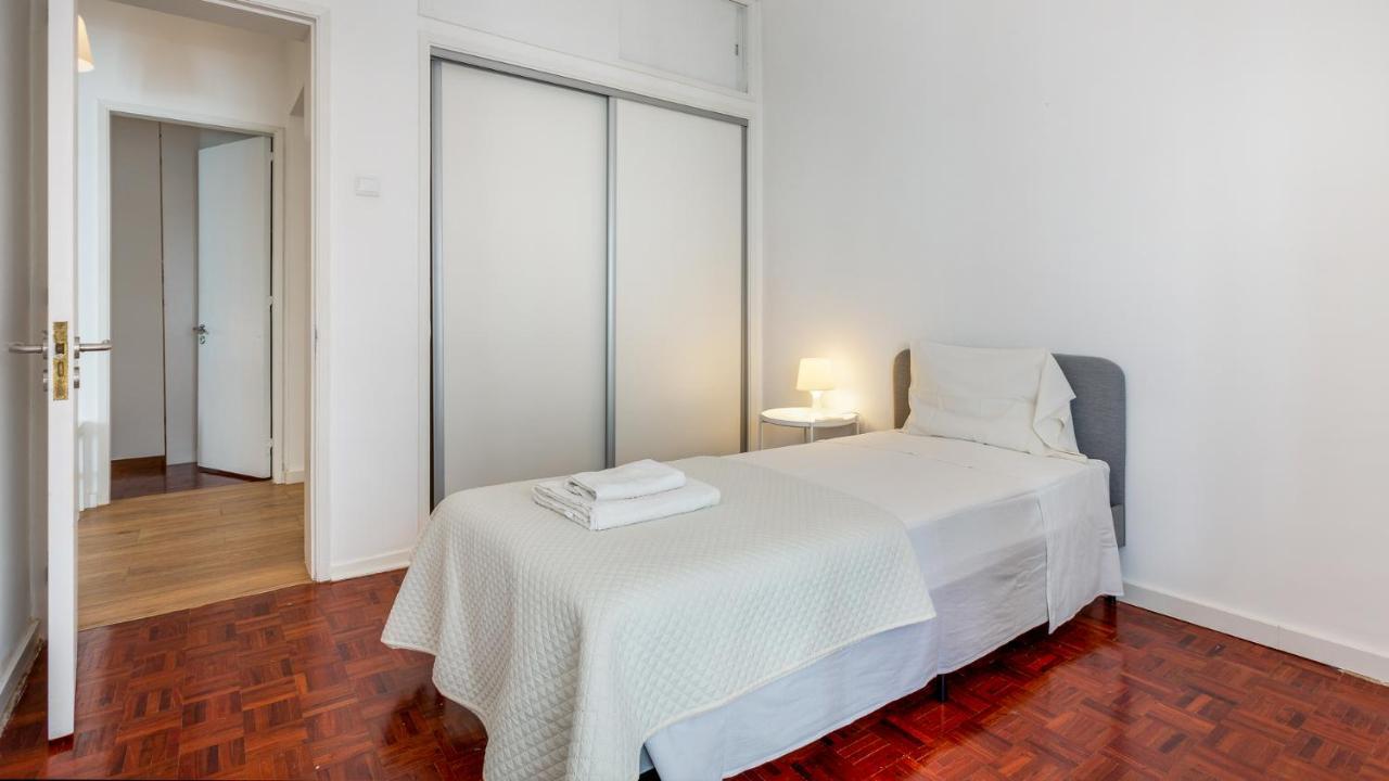 Faro Getaway W/ Big Balcony By Lovelystay ภายนอก รูปภาพ